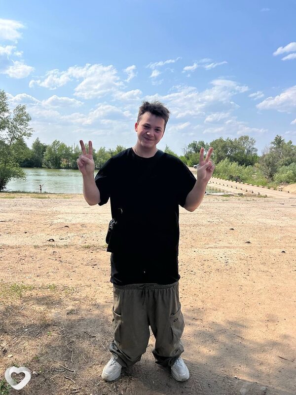 Дима, 20, Волжском — анкета №2389369