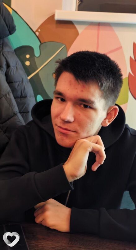 Павел, 21, Барановичах — анкета №2389313