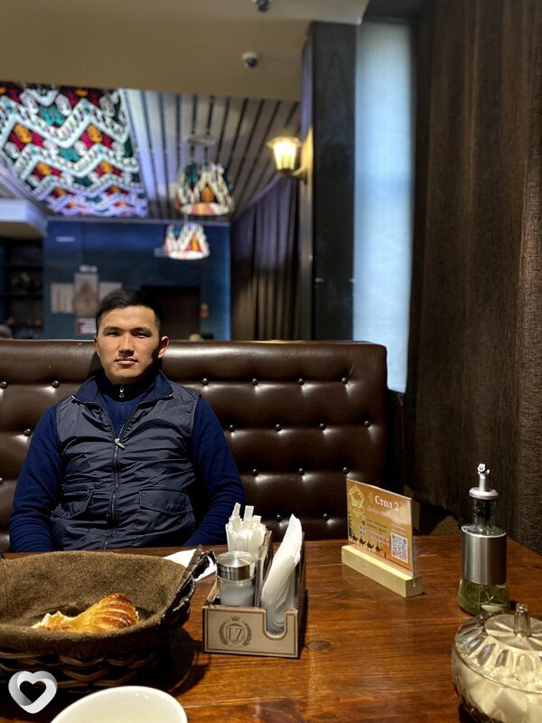 Бек, 24, Москве — анкета №2389382