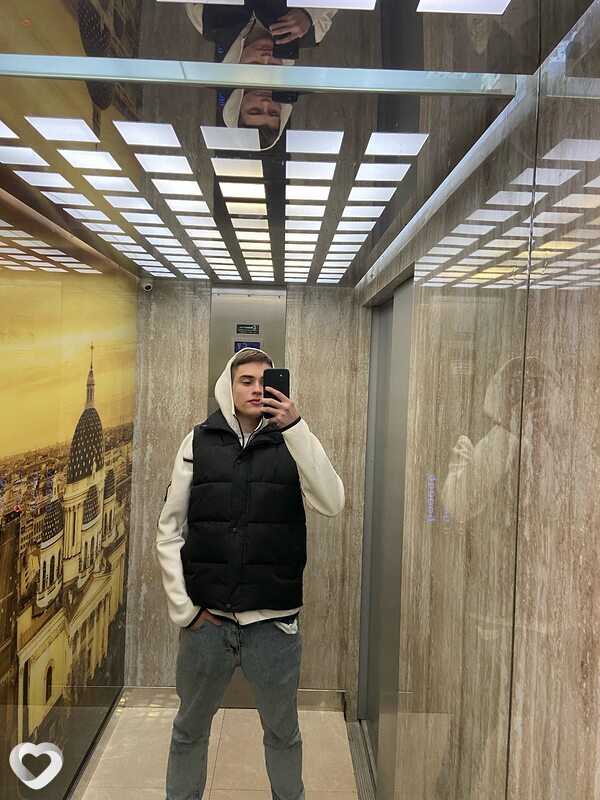 Даня, 20, Санкт-Петербурге — анкета №2390301