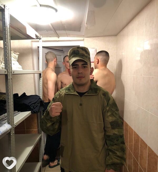 Олег, 20, Черкесске — анкета №2389845