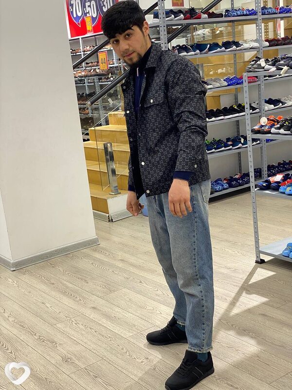 Улугбек, 23, Александрове — анкета №2389974