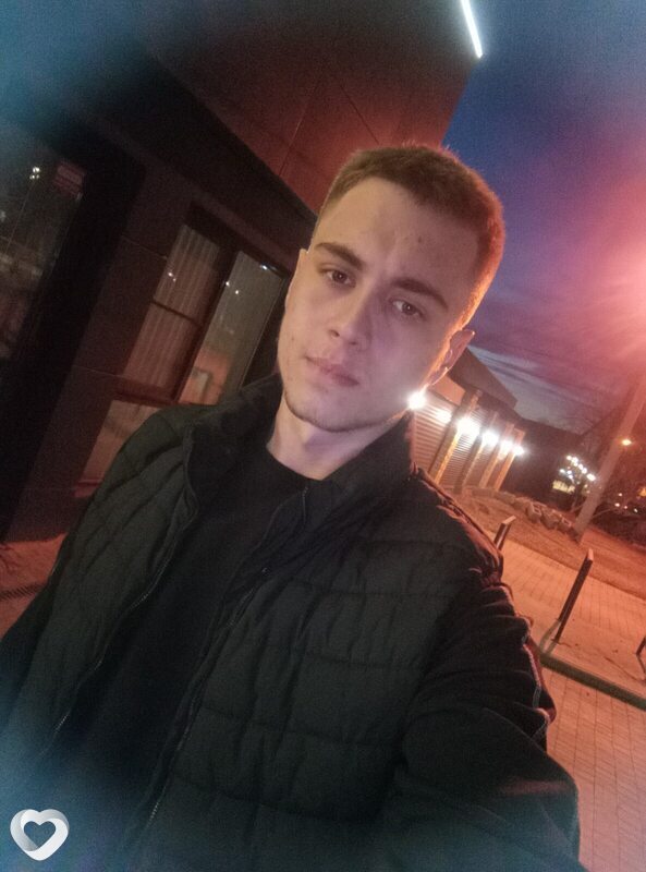Иван, 23, Нижневартовске — анкета №2390007