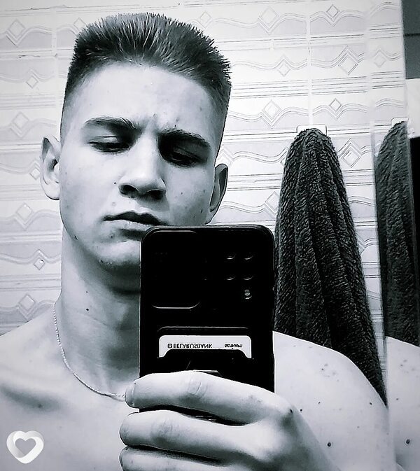 Андрей, 19, Молодечно — анкета №2391094
