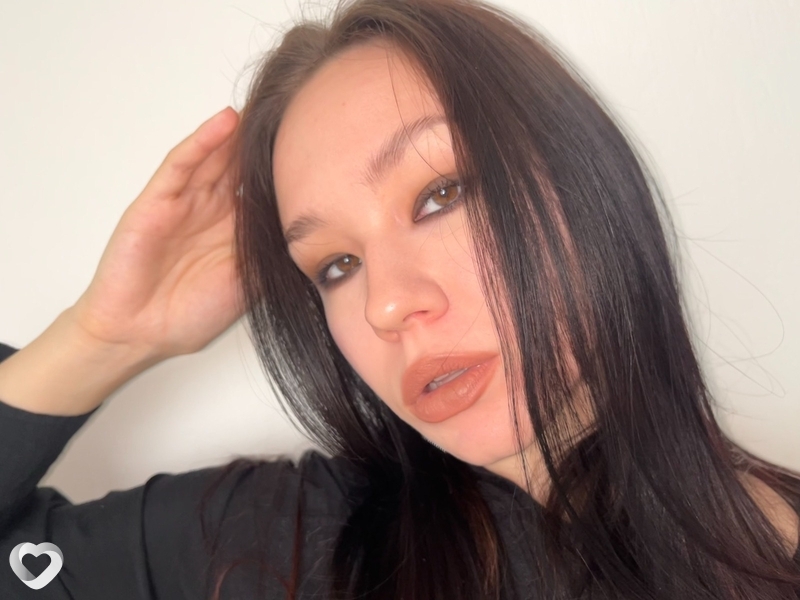 Карина, 21, Екатеринбурге — анкета №2391874