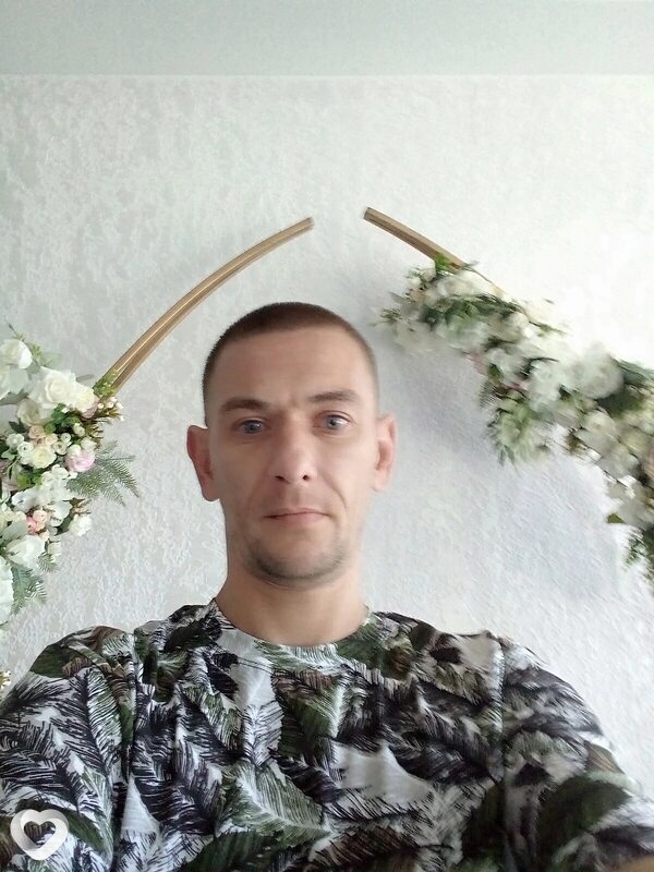 Павел, 40, Энгельсе — анкета №2392445