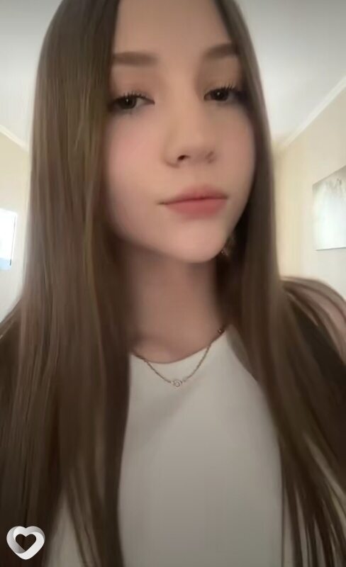 Алиса, 20, Екатеринбурге — анкета №2392369