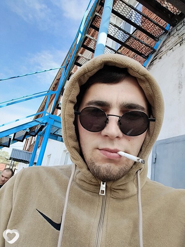 Артур, 24, Омске — анкета №2392347