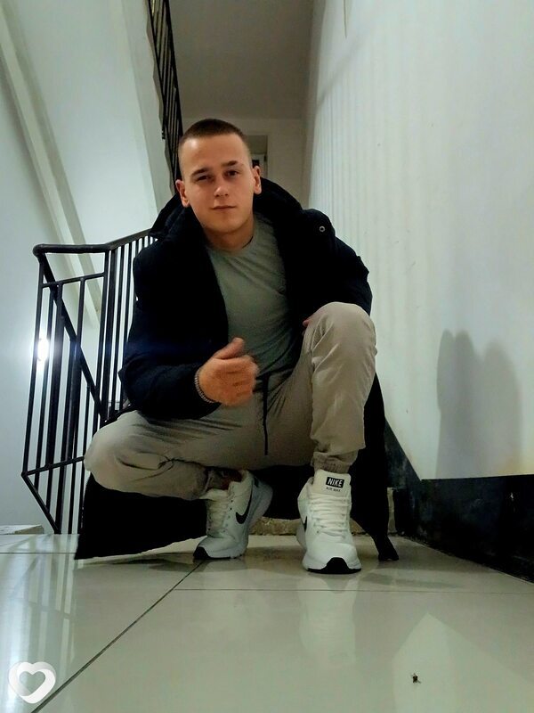 Никита, 26, Новосибирске — анкета №2393094