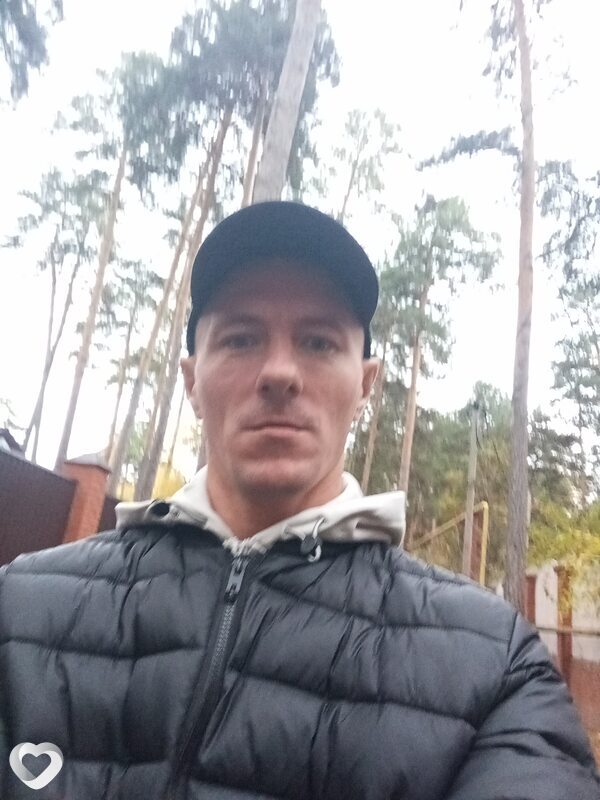 Виктор, 39, Юрге — анкета №2393052
