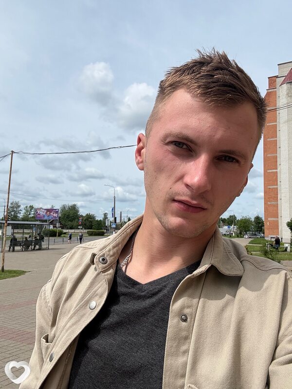 Иван, 27, Гомеле — анкета №2393179