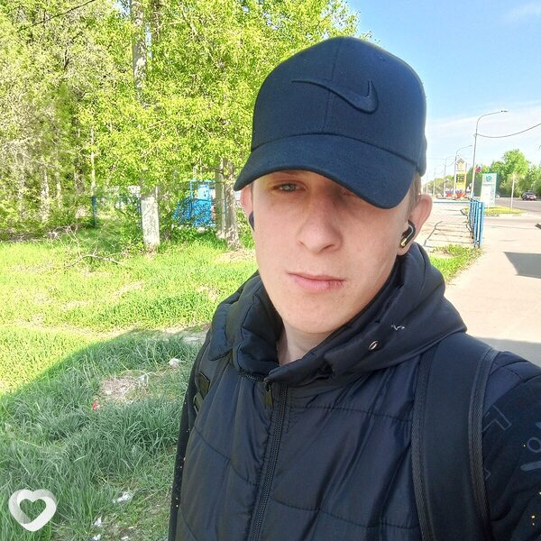 Григорий, 20, Барнауле — анкета №2393295