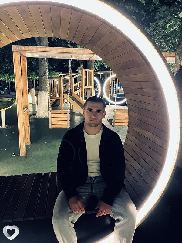 Алик, 24, Армавире — анкета №2395167