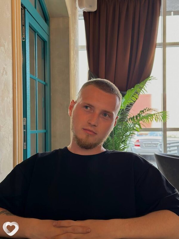 Глеб, 24, Оренбурге — анкета №2395336