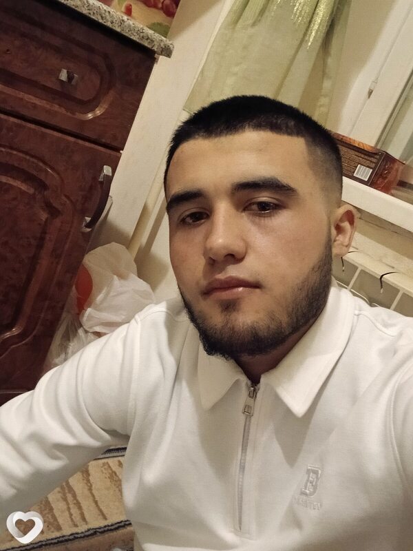 Абдула, 21, Ханты-Мансийске — анкета №2395972