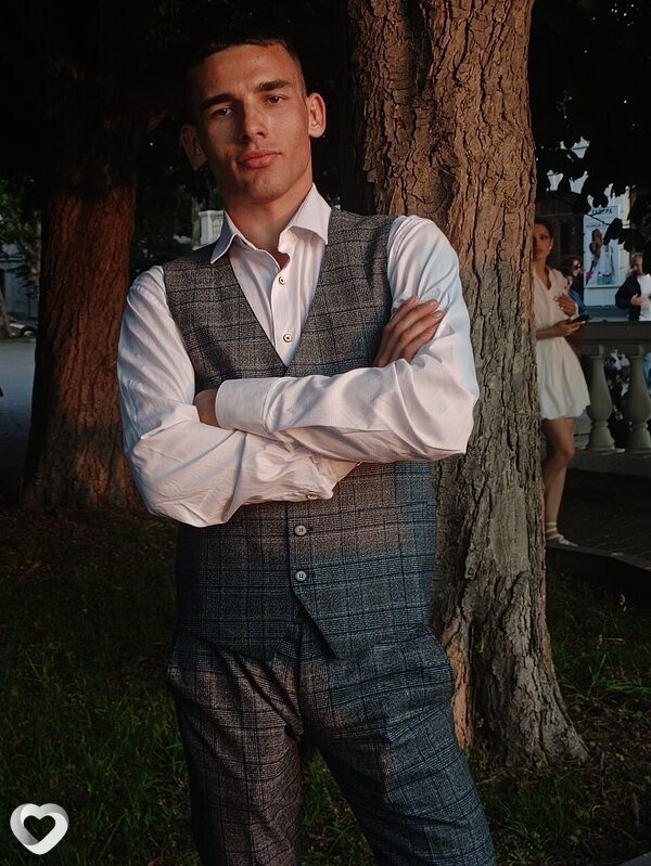 Макс, 25, Севастополе — анкета №2395877
