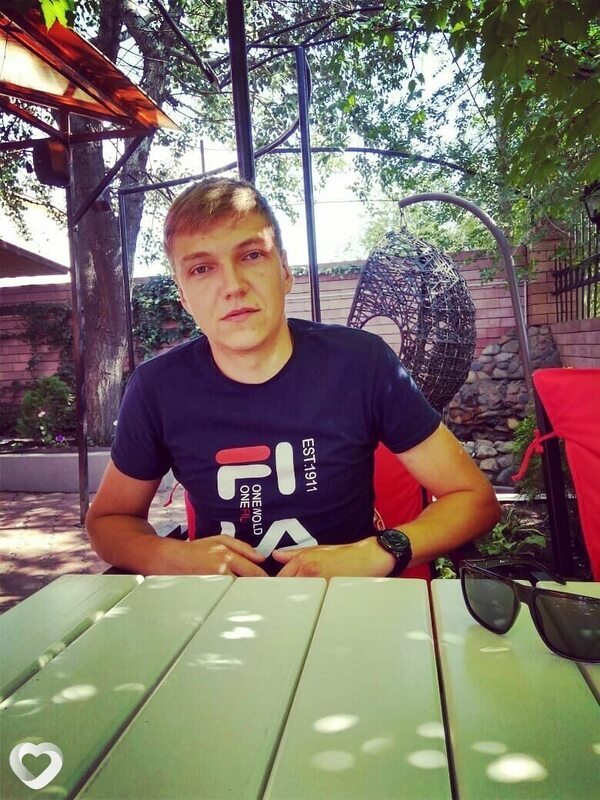 Михаил, 29, Астрахани — анкета №2396365