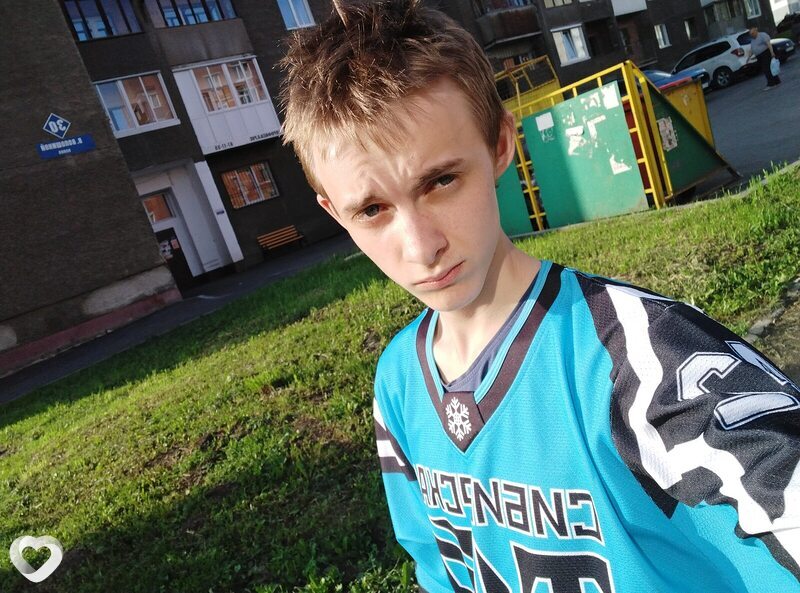 Кирилл, 19, Кемерове — анкета №2396539