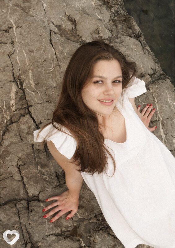 Алина, 20, Ялте — анкета №2397077