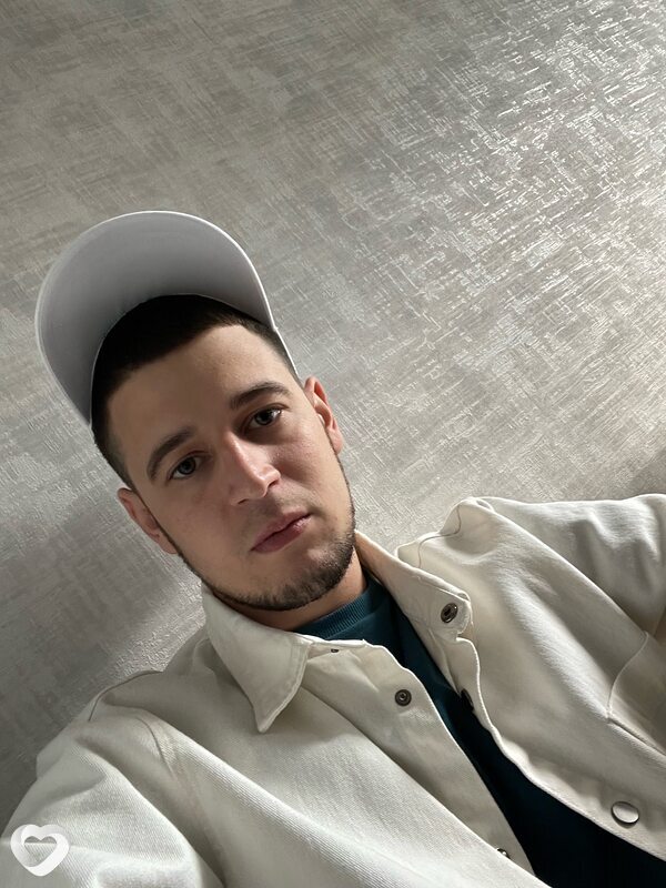 Денис, 27, Волгограде — анкета №2397294