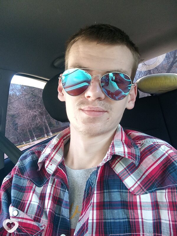 Diman, 24, Энгельсе — анкета №2397562