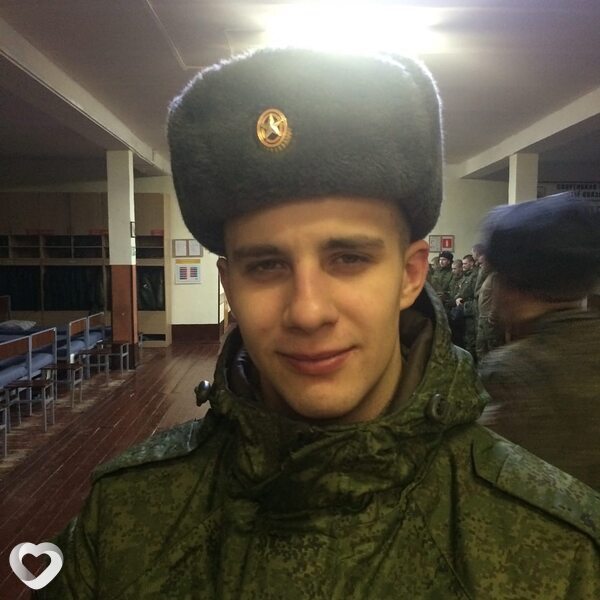 Евгений, 22, Сыктывкаре — анкета №2397618