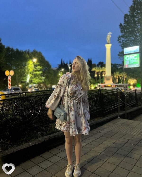 Анна, 24, Пскове — анкета №2397596