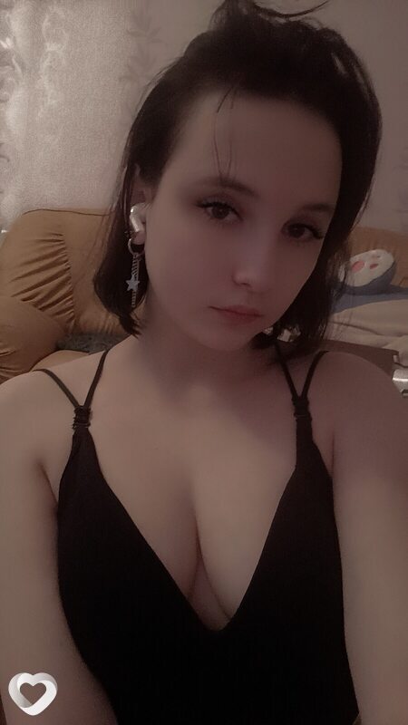 Карина, 21, Екатеринбурге — анкета №2398013