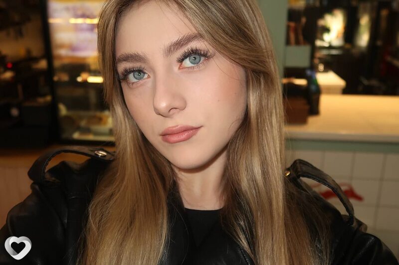 Карина, 26, Санкт-Петербурге — анкета №2398312