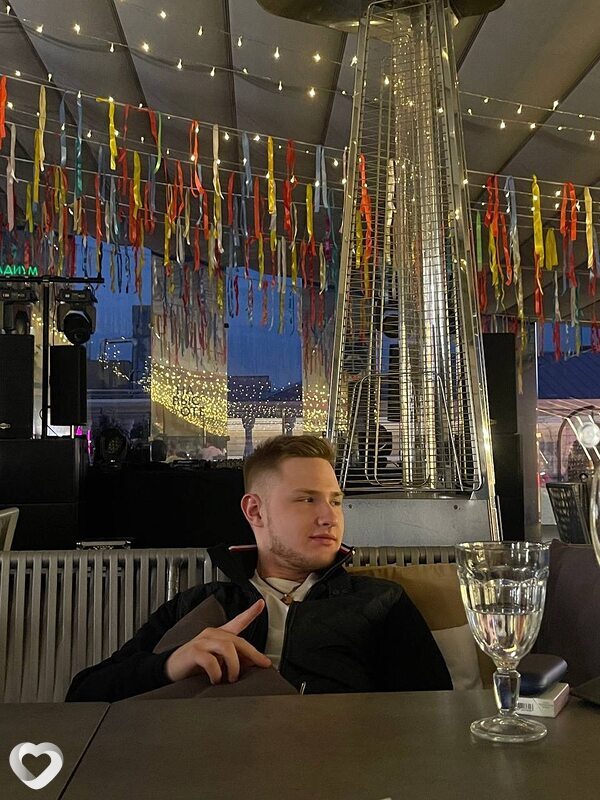 Кирилл, 22, Екатеринбурге — анкета №2398429