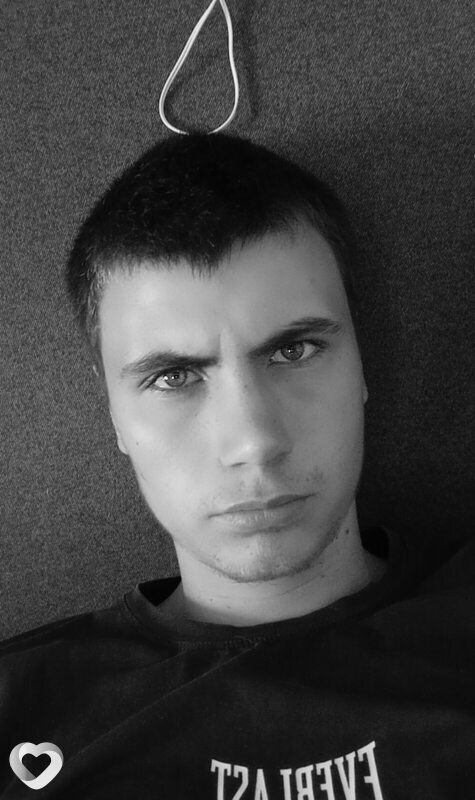 Денис, 24, Оренбурге — анкета №2398875