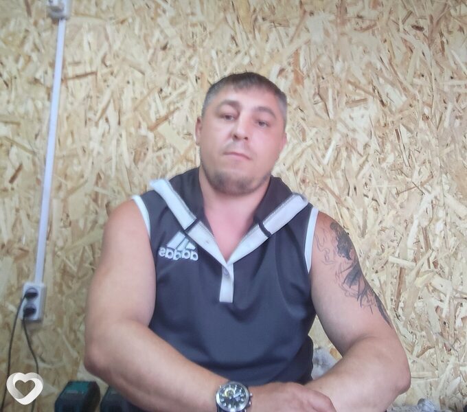 Александр, 37, Уссурийске — анкета №2399012