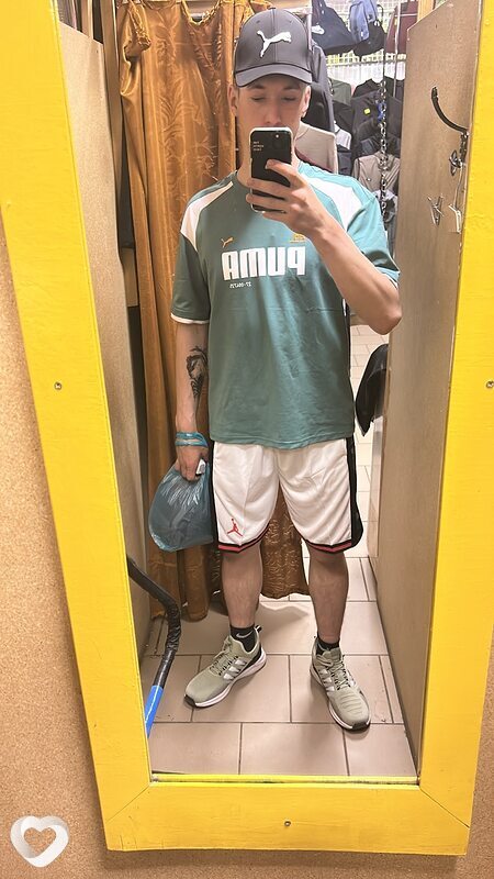 Кирилл, 20, Барнауле — анкета №2399492
