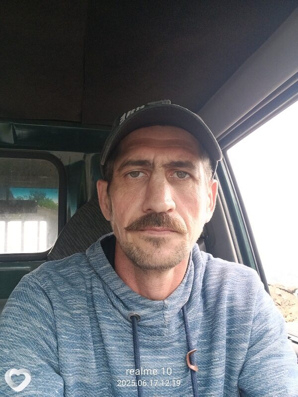 Антон, 41, Артеме — анкета №2399642