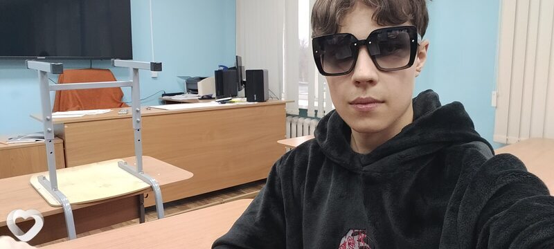 Иван, 19, Брянске — анкета №2400282