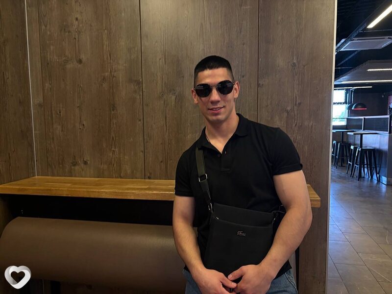 Maxim, 24, Новосибирске — анкета №2400649