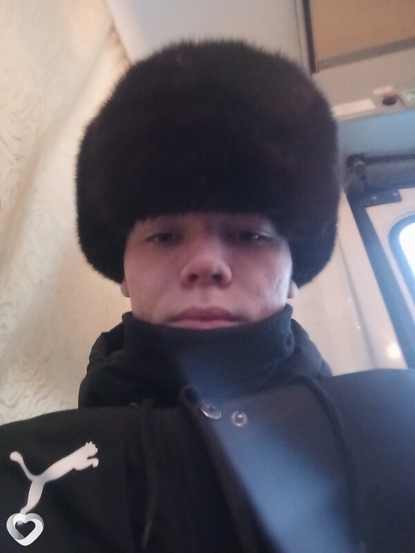 Александр, 20, Москве — анкета №2400557