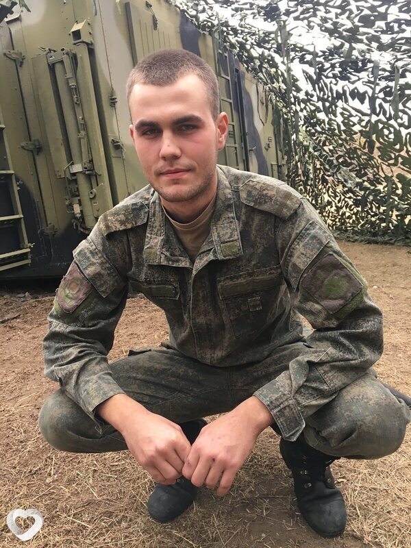 Илья, 22, Симферополе — анкета №2401104