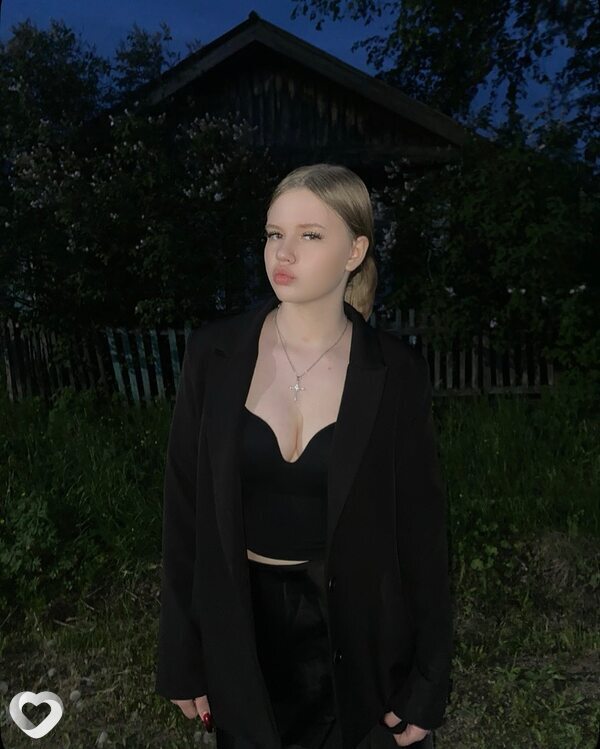 Снежана, 22, Москве — анкета №2401108
