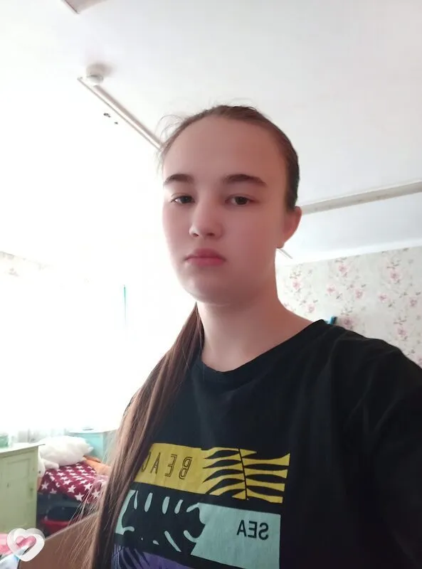 Анна, 19, Москве — анкета №2400923