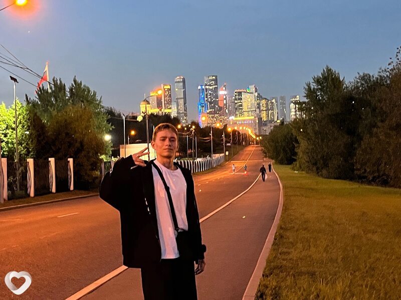 Максим, Москва