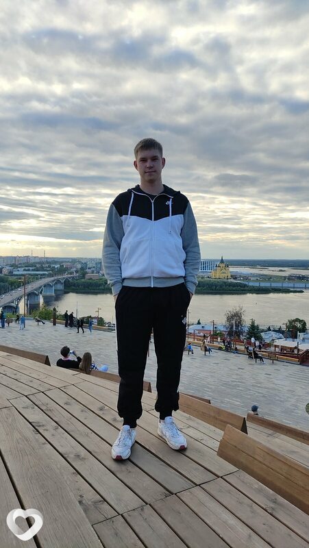 Артëм, 23, Нижнем Новгороде — анкета №2401769