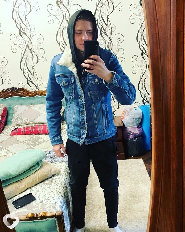 Антон, 25, Курганинске — анкета №2402429