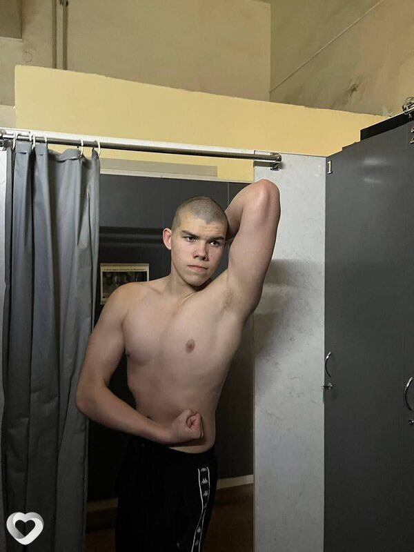Никита, 19, Кирове — анкета №2402286