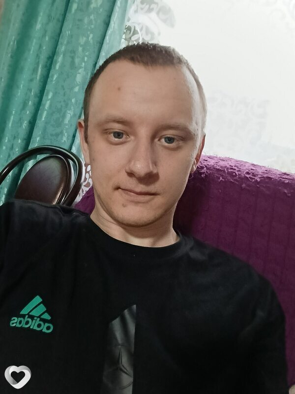 Денис, 24, Нефтеюганске — анкета №2403122