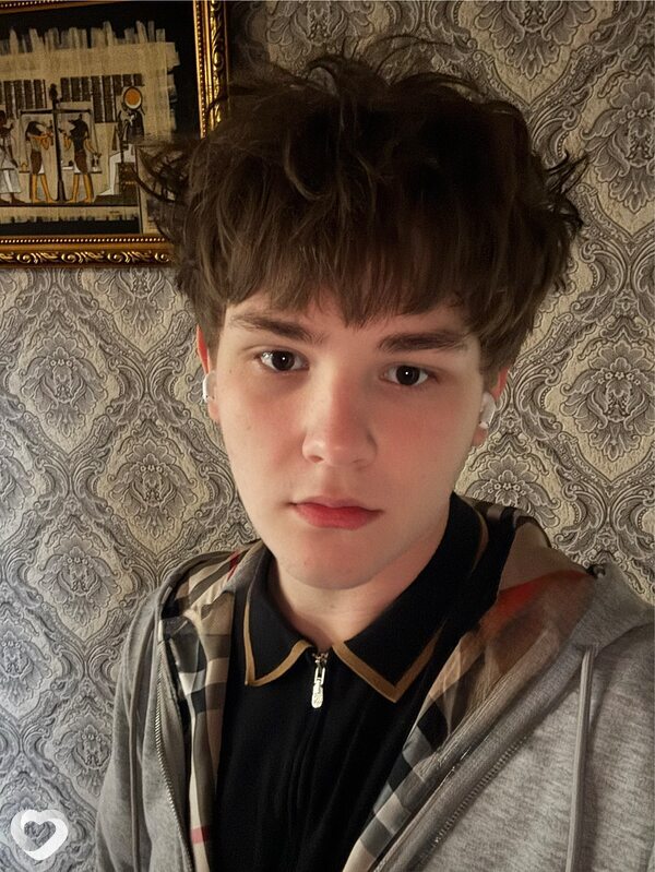 Денис, 19, Кемерове — анкета №2403259
