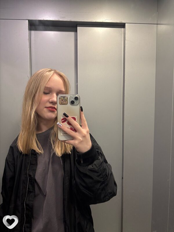 Настя, 19, Санкт-Петербурге — анкета №2403287