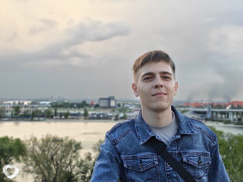 Владимир, 19, Ростове-на-Дону — анкета №2403381