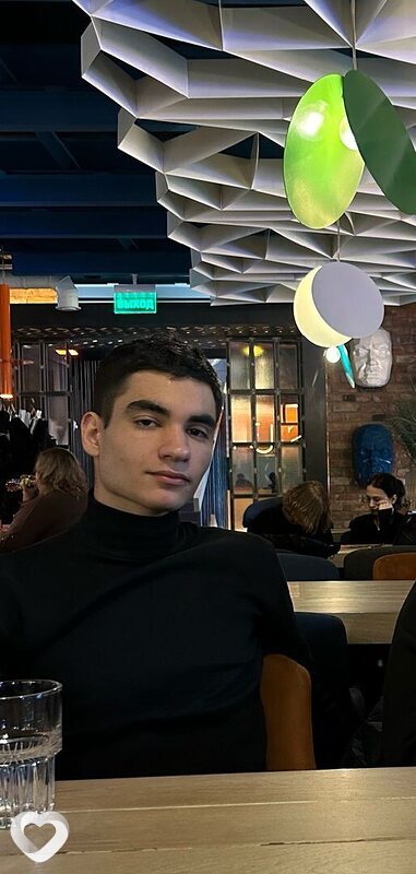 Андрей, 20, Санкт-Петербурге — анкета №2404060