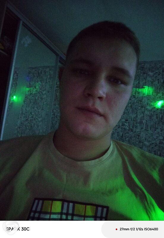Вадим, 26, Москве — анкета №2404129